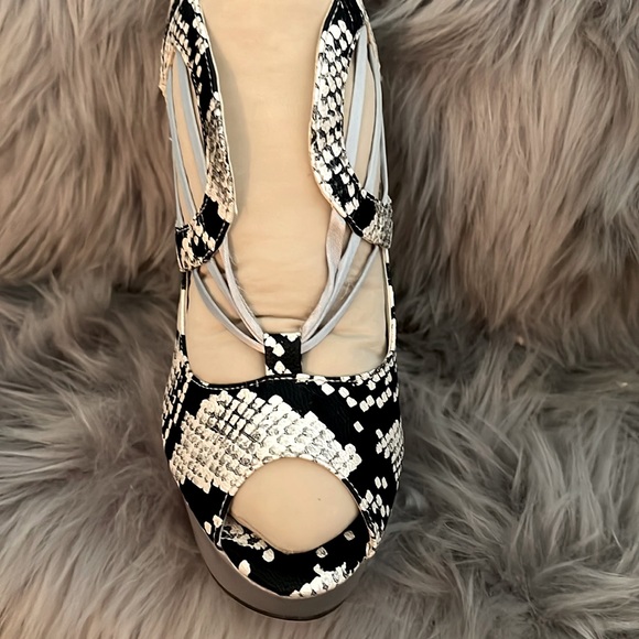 Kayleen Black & White snake print Victoria Heels w/ Silver Platform Y2K size 8.5 - Picture 11 of 15